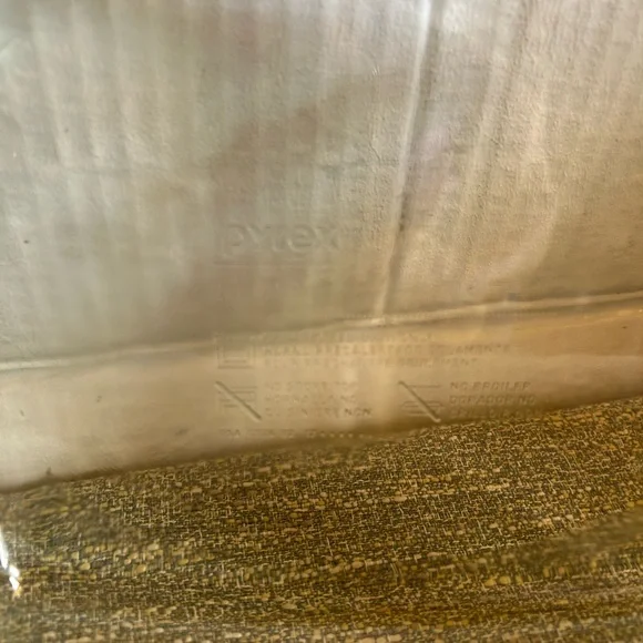 Pyrex - Picture 12 of 12